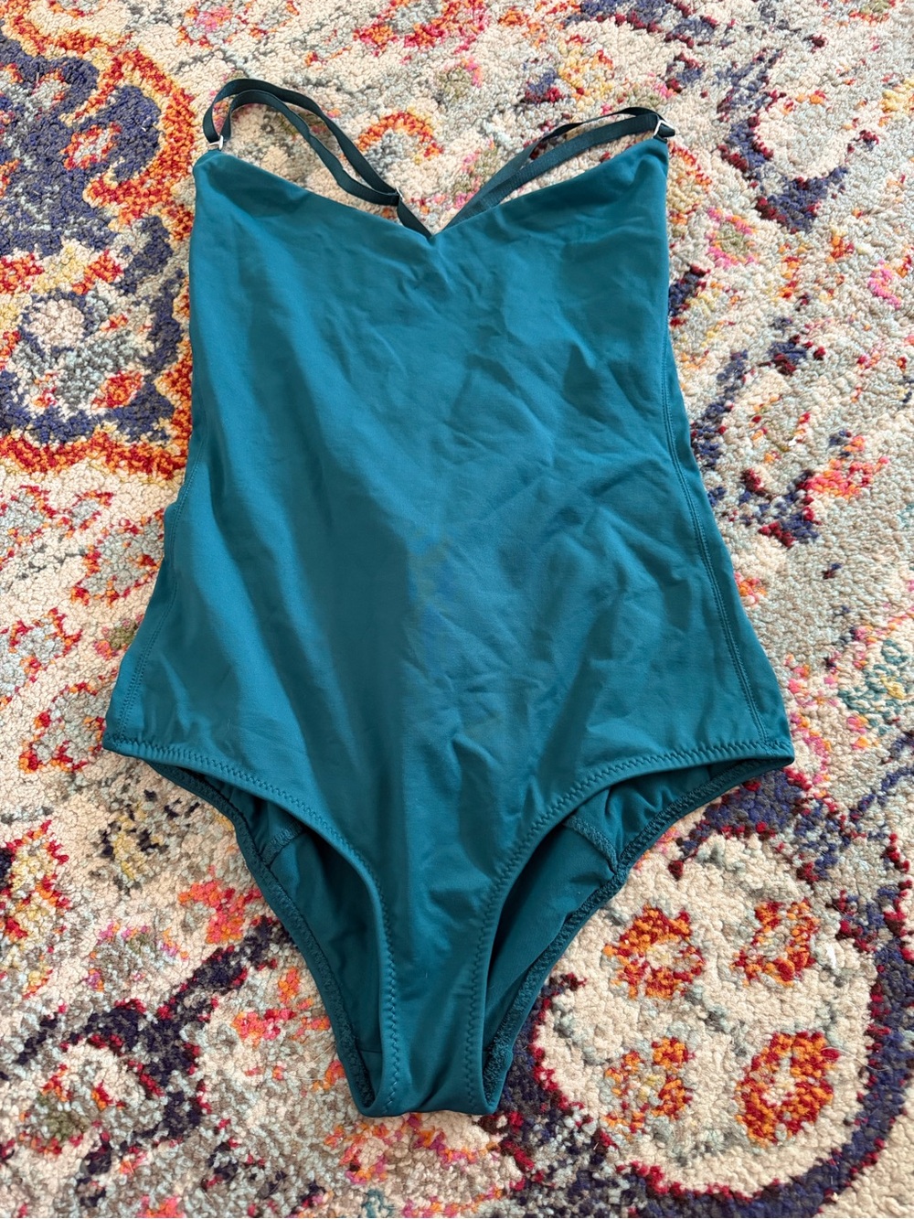 Malia Mills one piece swim Size 6 perfect condition Smoke pet free home